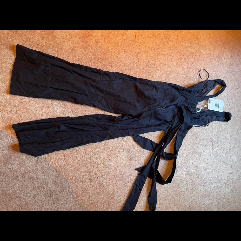 Navy romper with tags